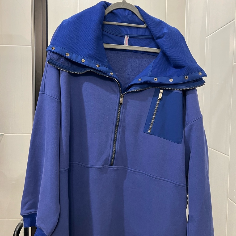 Women’s FP movement venture pullover